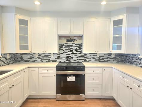 16 Theresa Lane Voorheesville NY 12186