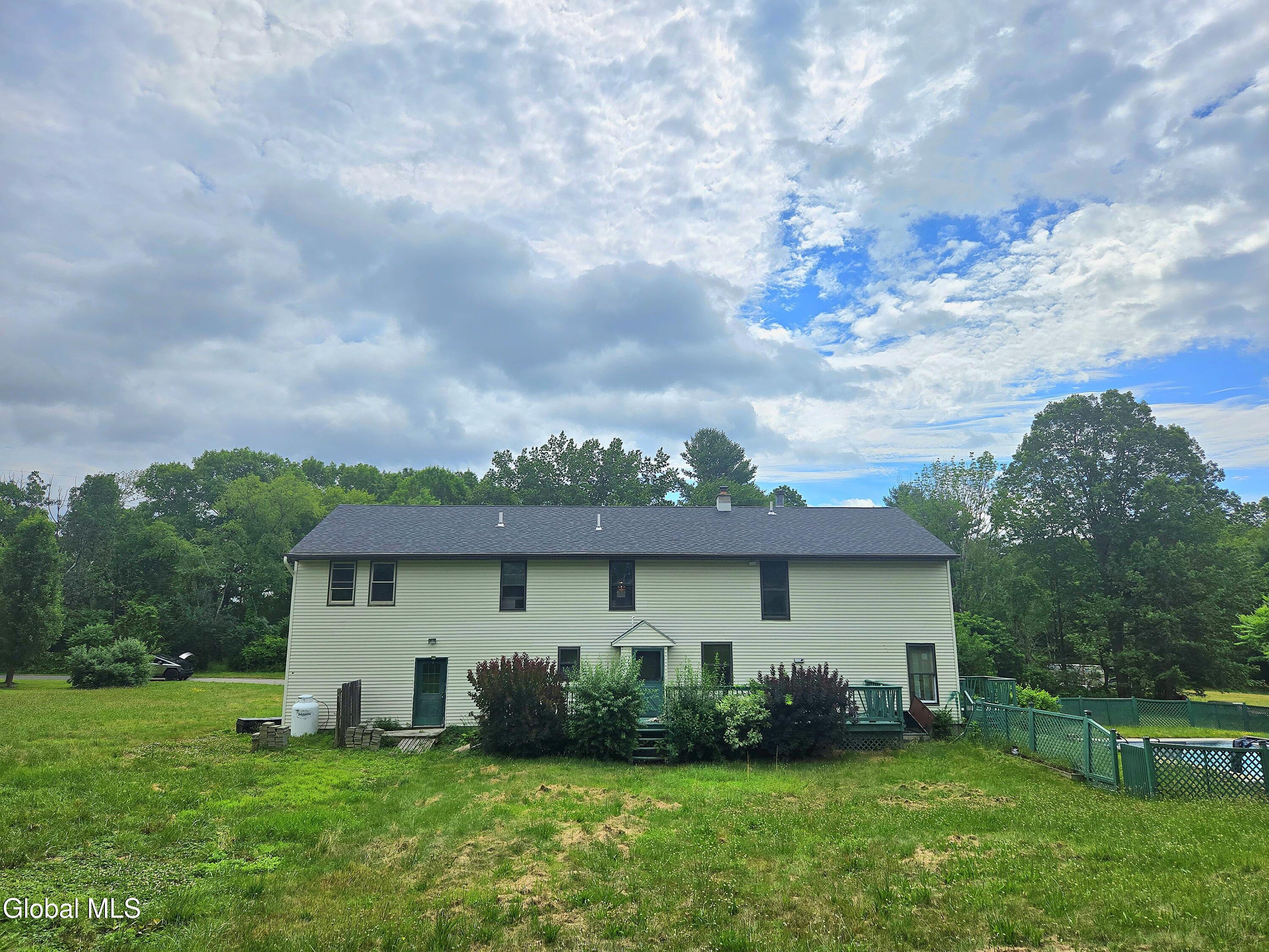 16 Theresa Lane Voorheesville NY 12186