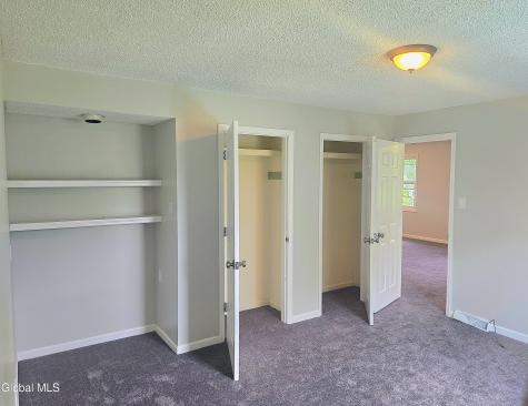 16 Theresa Lane Voorheesville NY 12186
