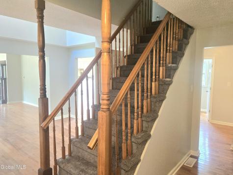 16 Theresa Lane Voorheesville NY 12186