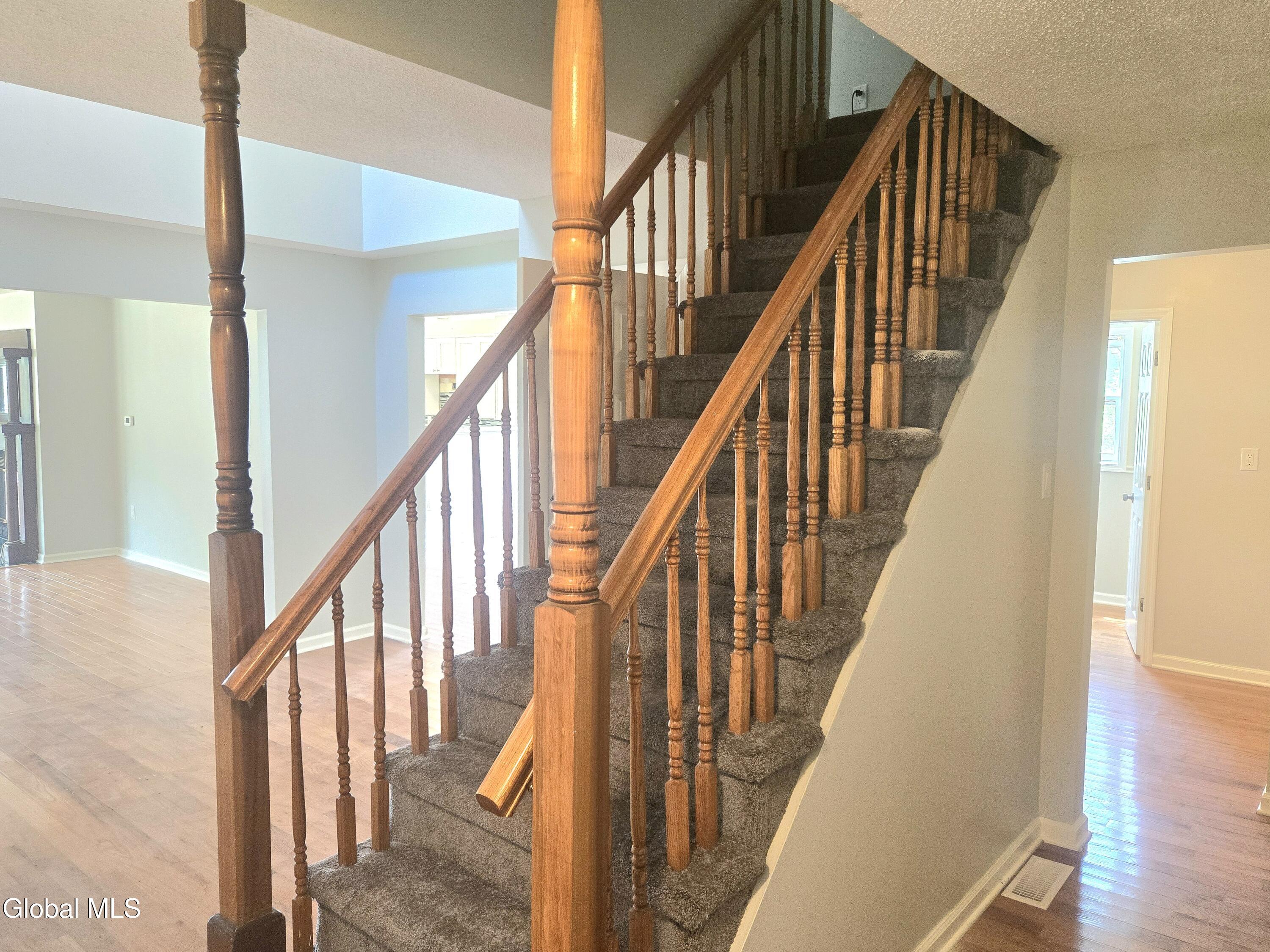 16 Theresa Lane Voorheesville NY 12186