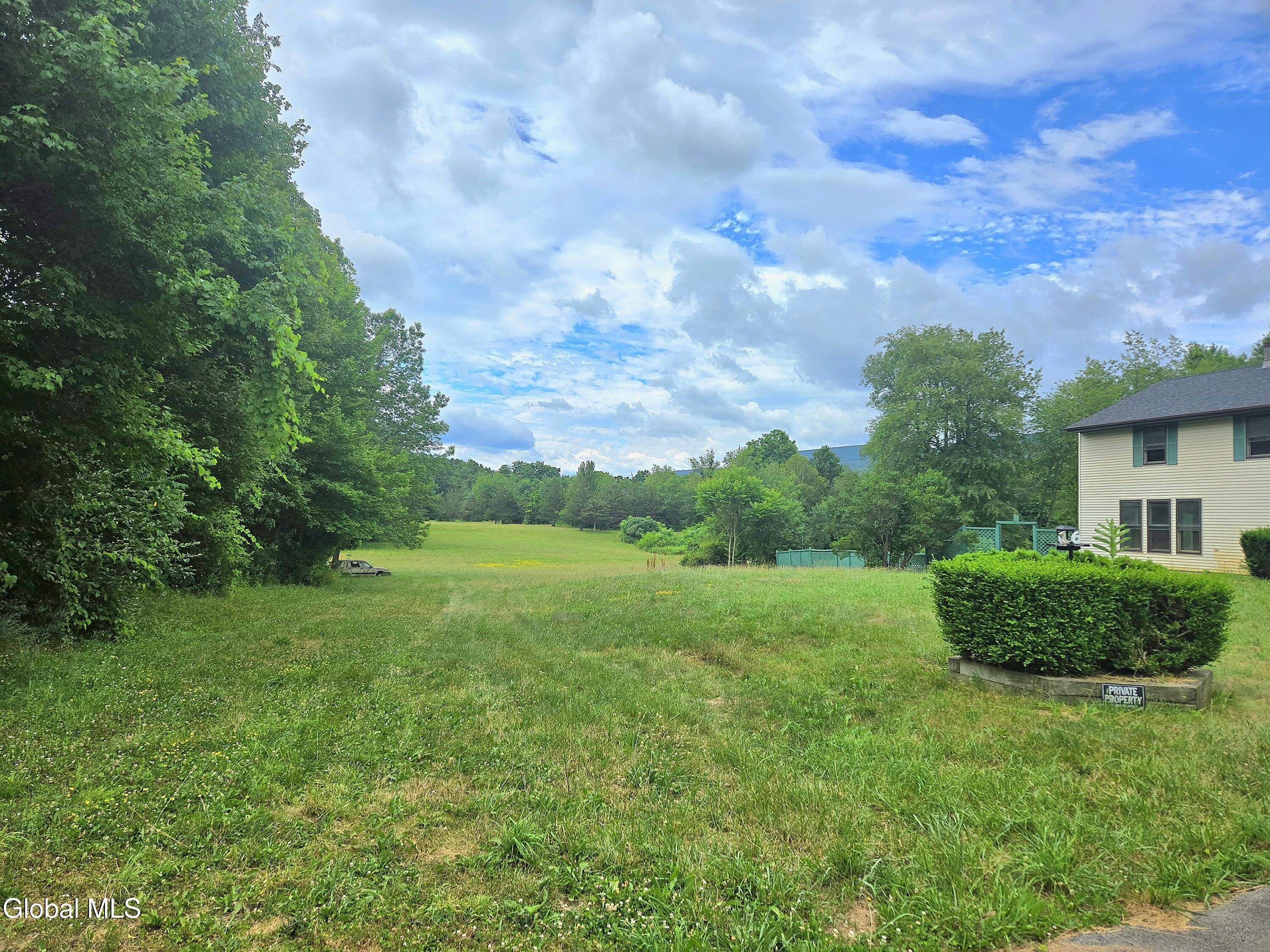 16 Theresa Lane Voorheesville NY 12186