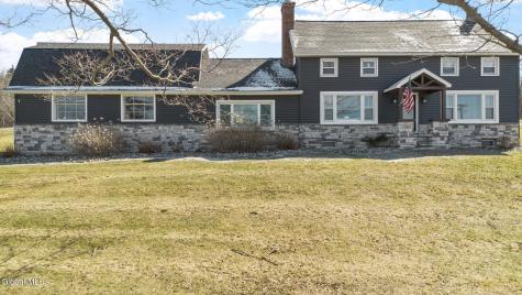 106 Mosher Road Sand Lake NY 12153