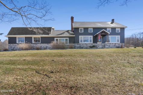 106 Mosher Road Sand Lake NY 12153