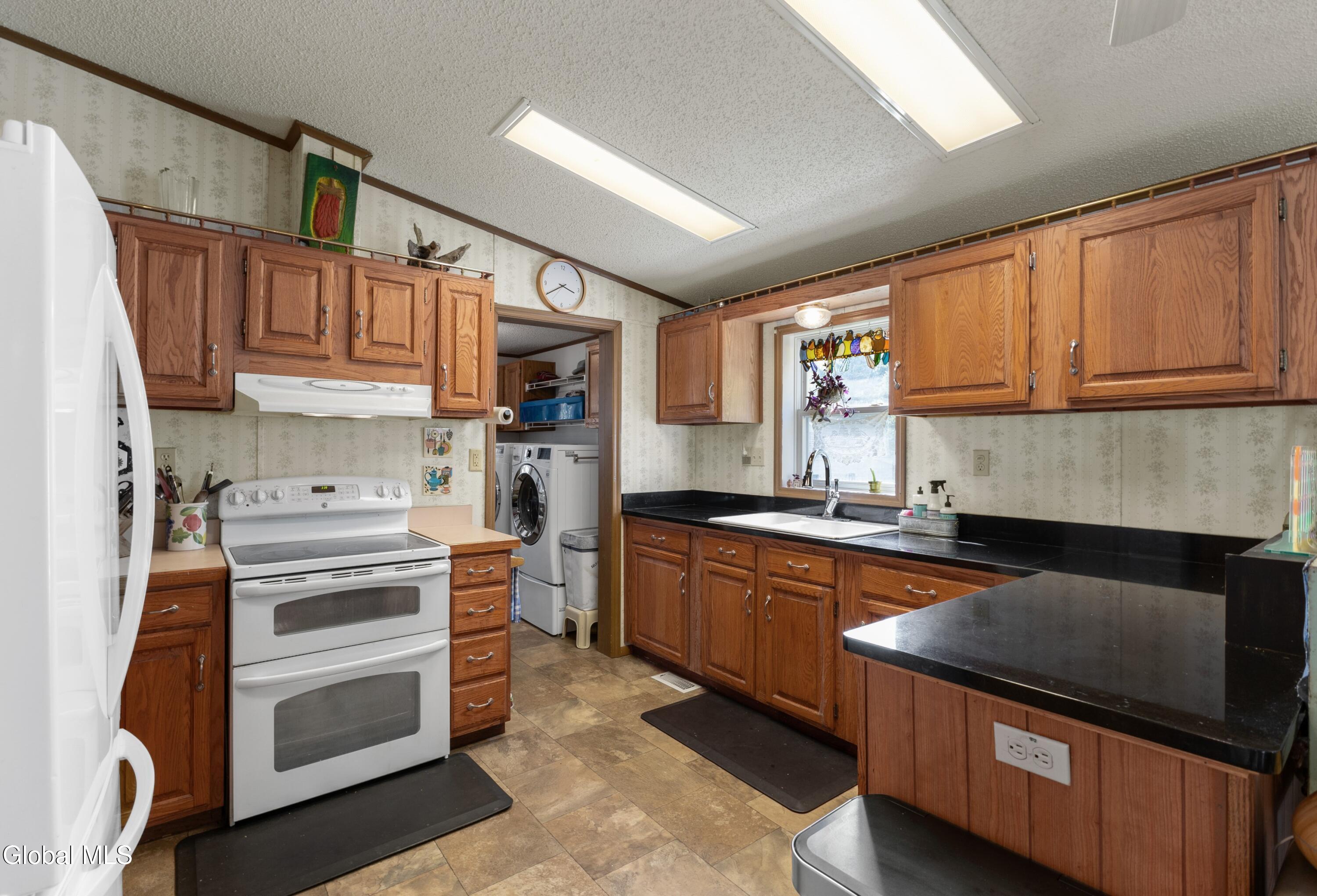 28 Henry Street Glens Falls NY 12801