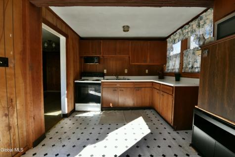 4 Delavan Avenue Middle Grove NY 12850