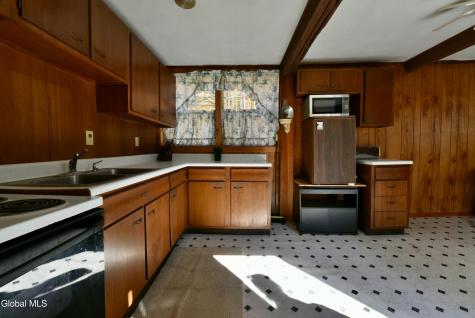 4 Delavan Avenue Middle Grove NY 12850