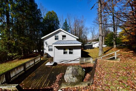 4 Delavan Avenue Middle Grove NY 12850