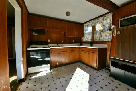 4 Delavan Avenue Middle Grove NY 12850