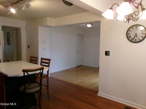 106 Vley Road Scotia NY 12302