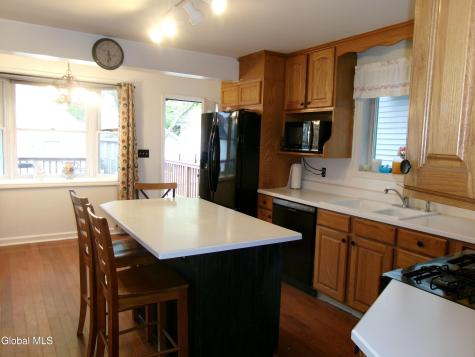 106 Vley Road Scotia NY 12302
