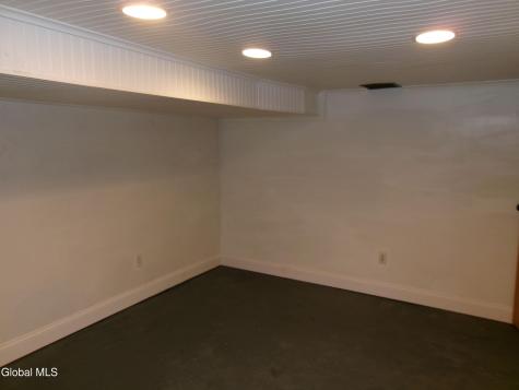 106 Vley Road Scotia NY 12302