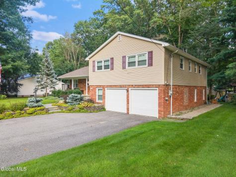 113 Mohawk Drive Schenectady NY 12303
