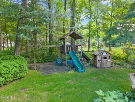 113 Mohawk Drive Schenectady NY 12303