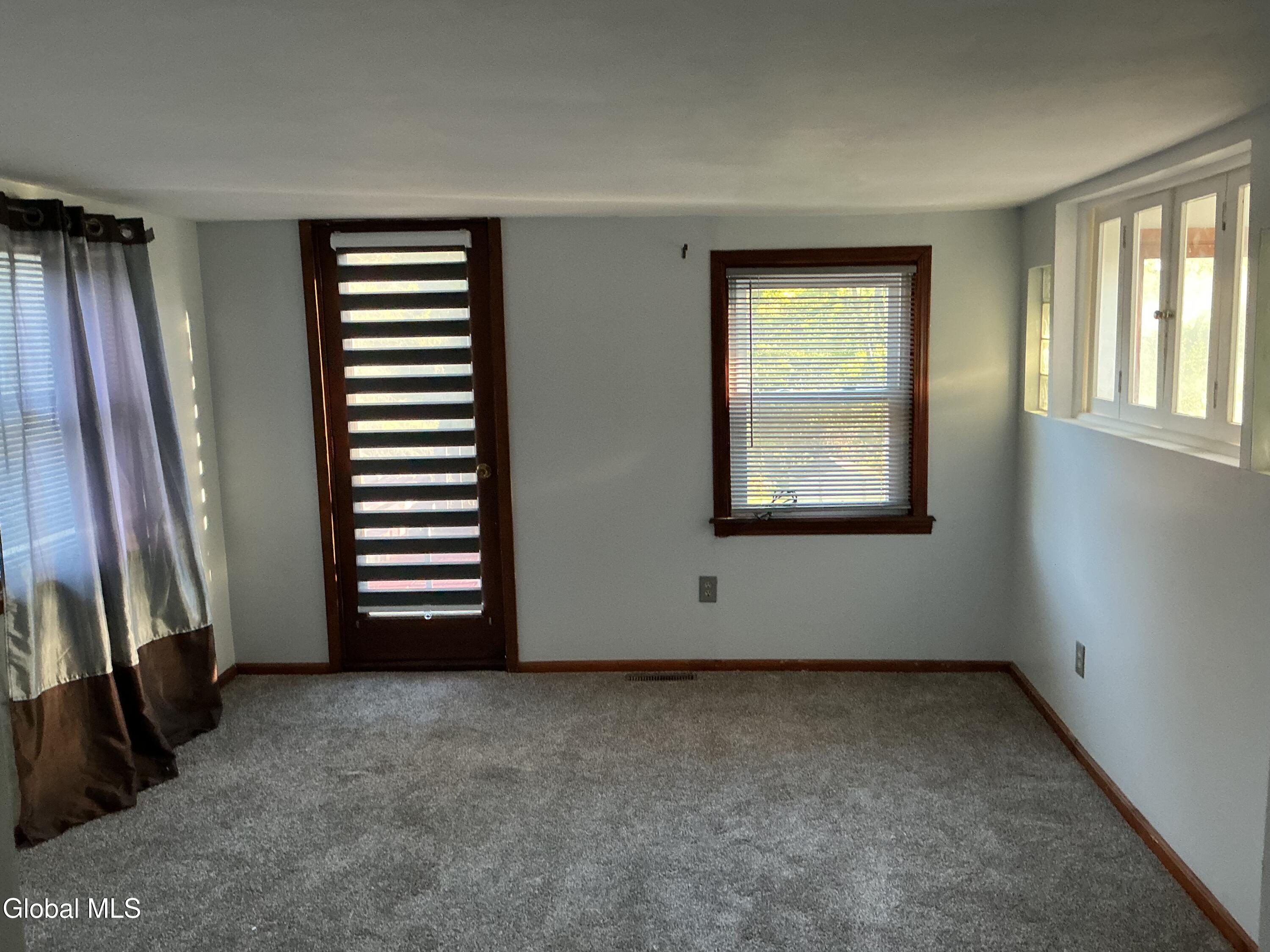 26 Halfmoon Drive Waterford NY 12188
