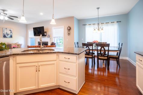 8 Harvester Way Ballston Lake NY 12019
