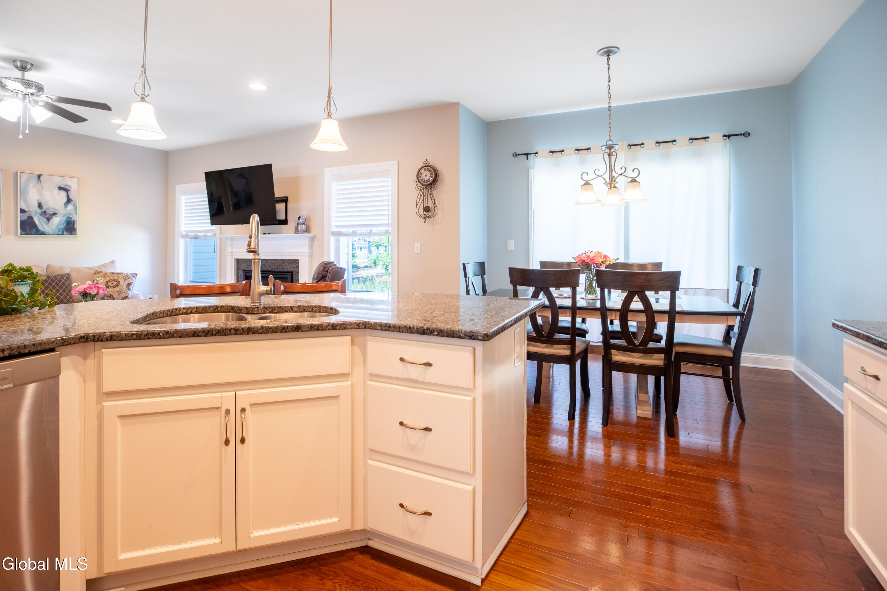 8 Harvester Way Ballston Lake NY 12019