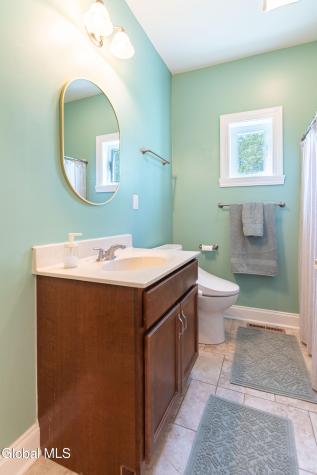 8 Harvester Way Ballston Lake NY 12019