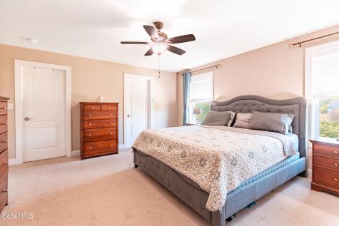 8 Harvester Way Ballston Lake NY 12019