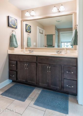 8 Harvester Way Ballston Lake NY 12019