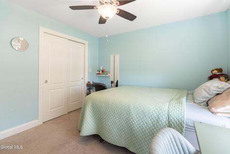 8 Harvester Way Ballston Lake NY 12019