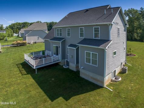 8 Harvester Way Ballston Lake NY 12019