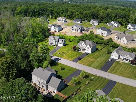8 Harvester Way Ballston Lake NY 12019