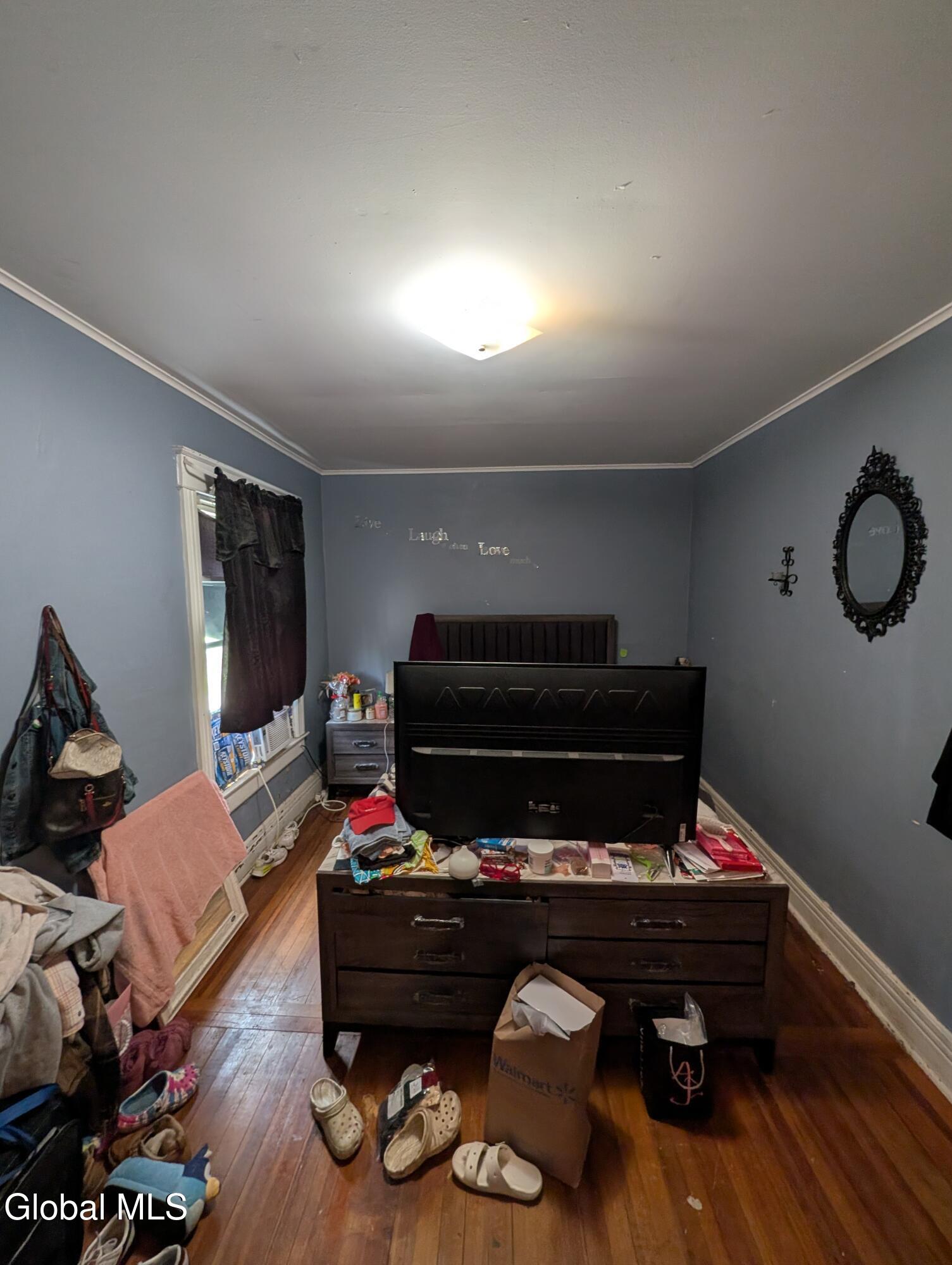 22 Mcclellan Avenue Amsterdam NY 12010