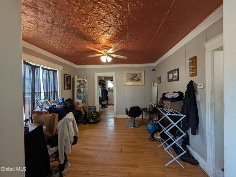 22 Mcclellan Avenue Amsterdam NY 12010