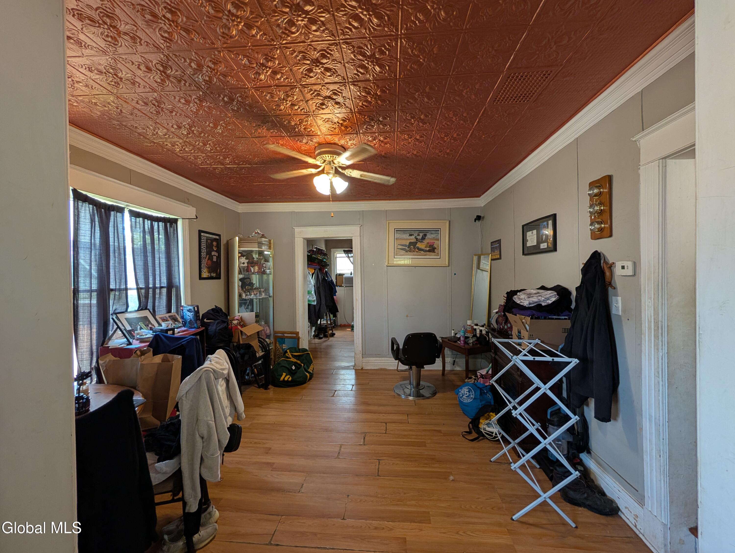 22 Mcclellan Avenue Amsterdam NY 12010