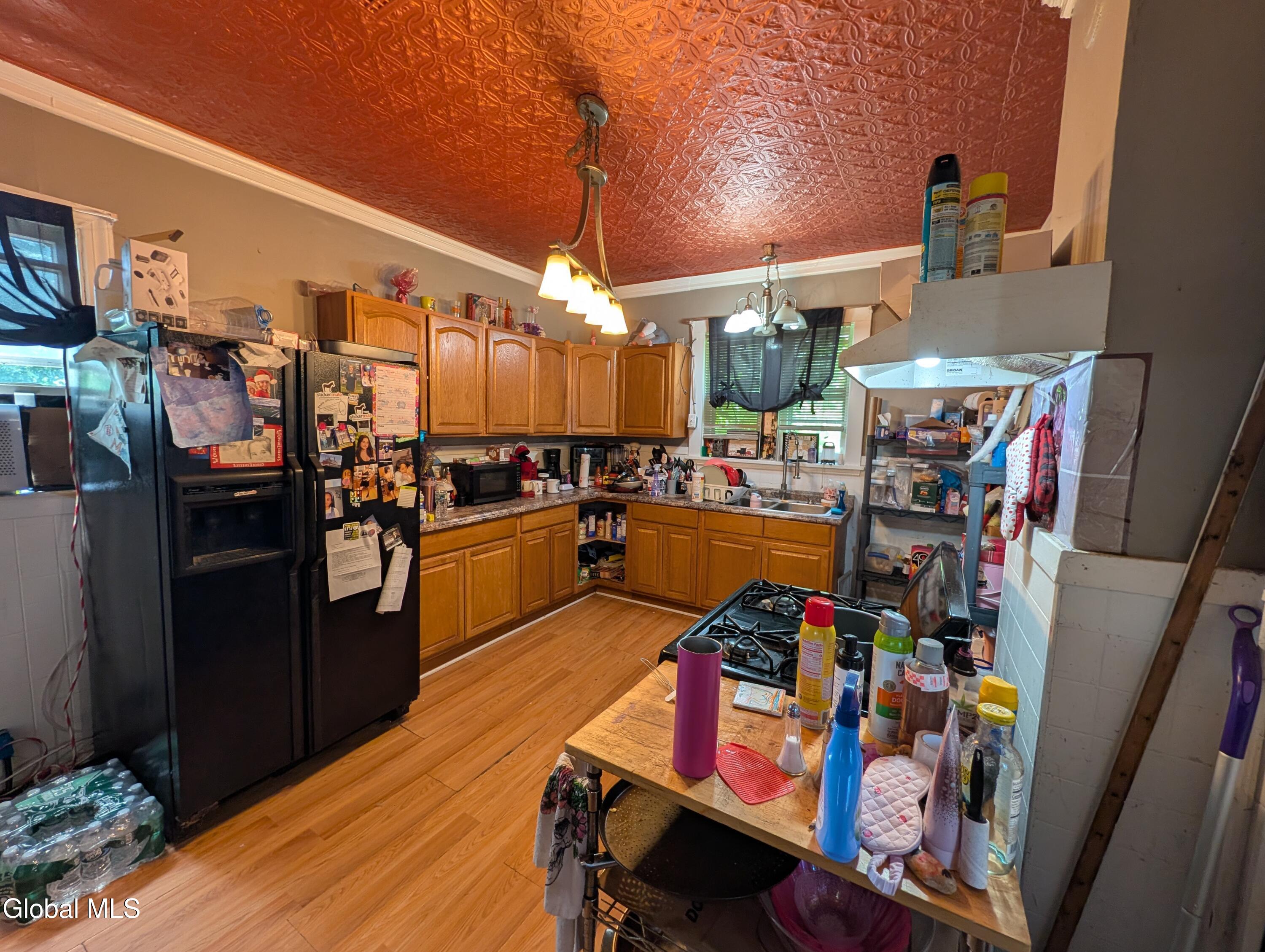 22 Mcclellan Avenue Amsterdam NY 12010
