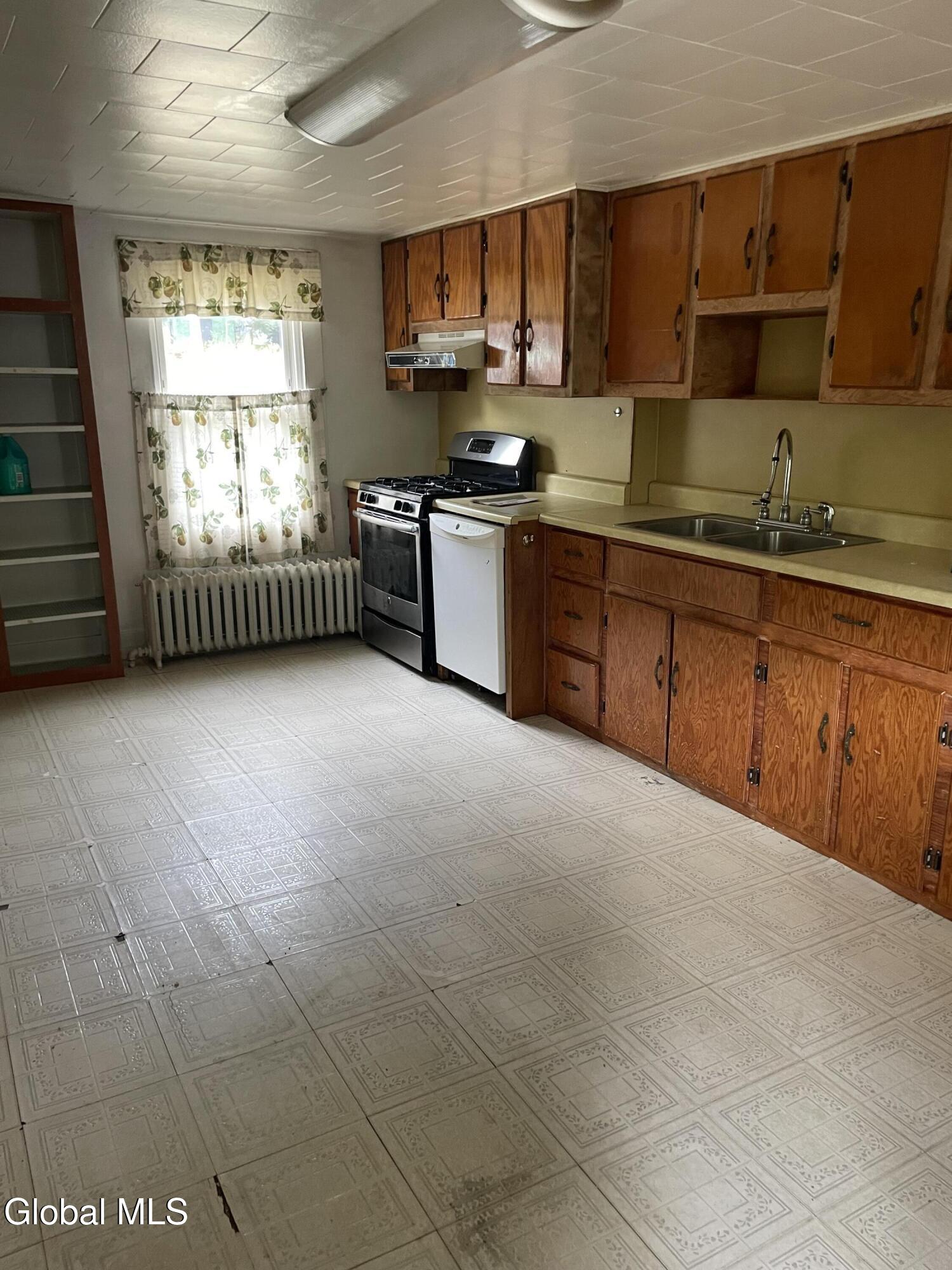 59 Stone Street Port Henry NY 12974