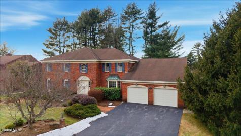 23 Fairway Court Albany NY 12208