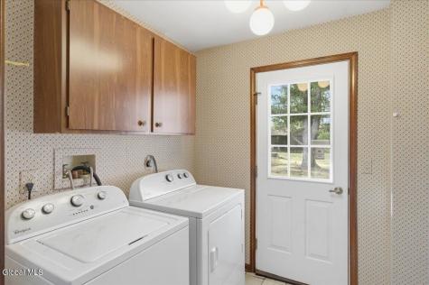 23 Fairway Court Albany NY 12208