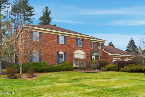 23 Fairway Court Albany NY 12208