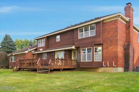 23 Fairway Court Albany NY 12208
