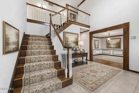 23 Fairway Court Albany NY 12208