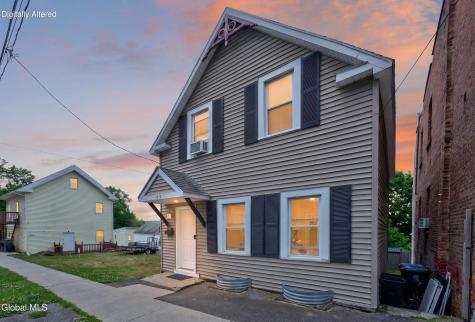 1015 1st Street Rensselaer NY 12144