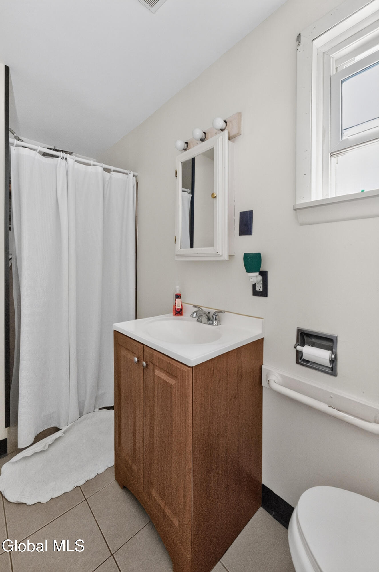 1015 1st Street Rensselaer NY 12144