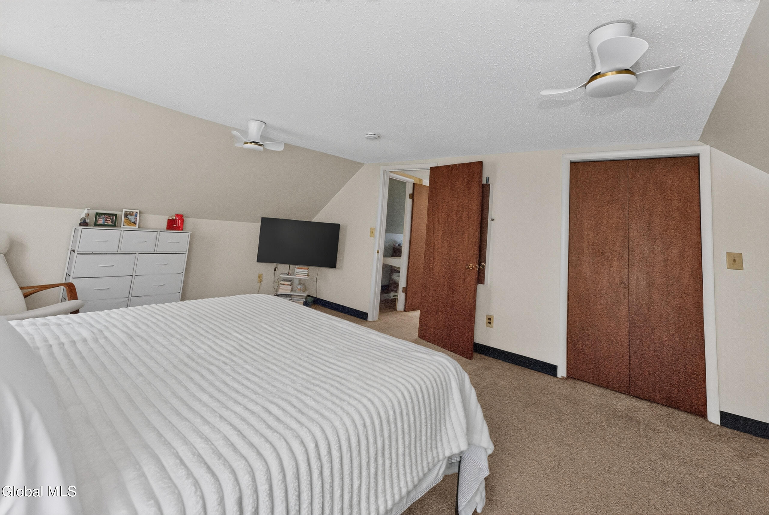 1015 1st Street Rensselaer NY 12144