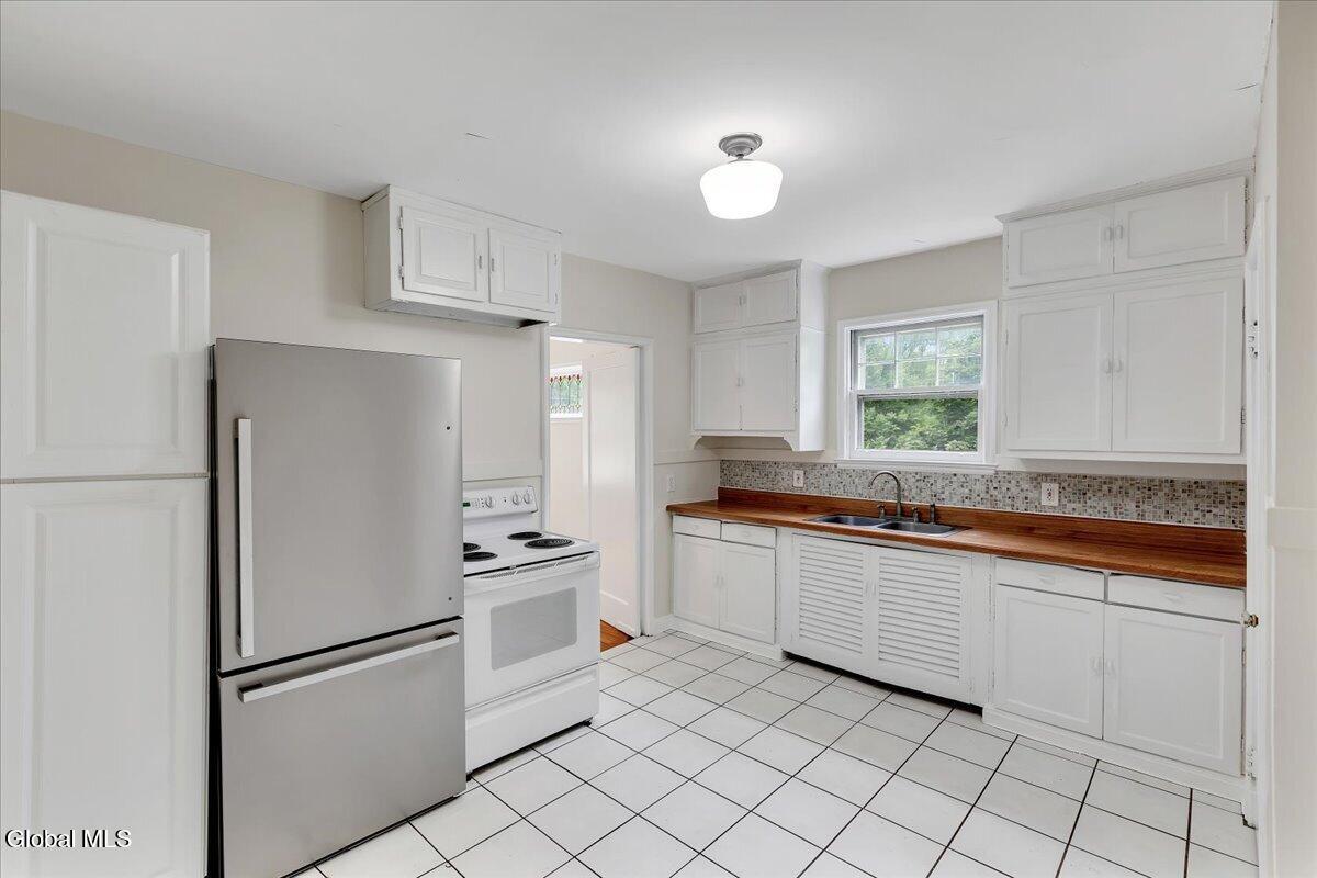 140 Everett Road Albany NY 12205