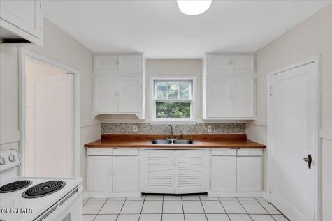 140 Everett Road Albany NY 12205