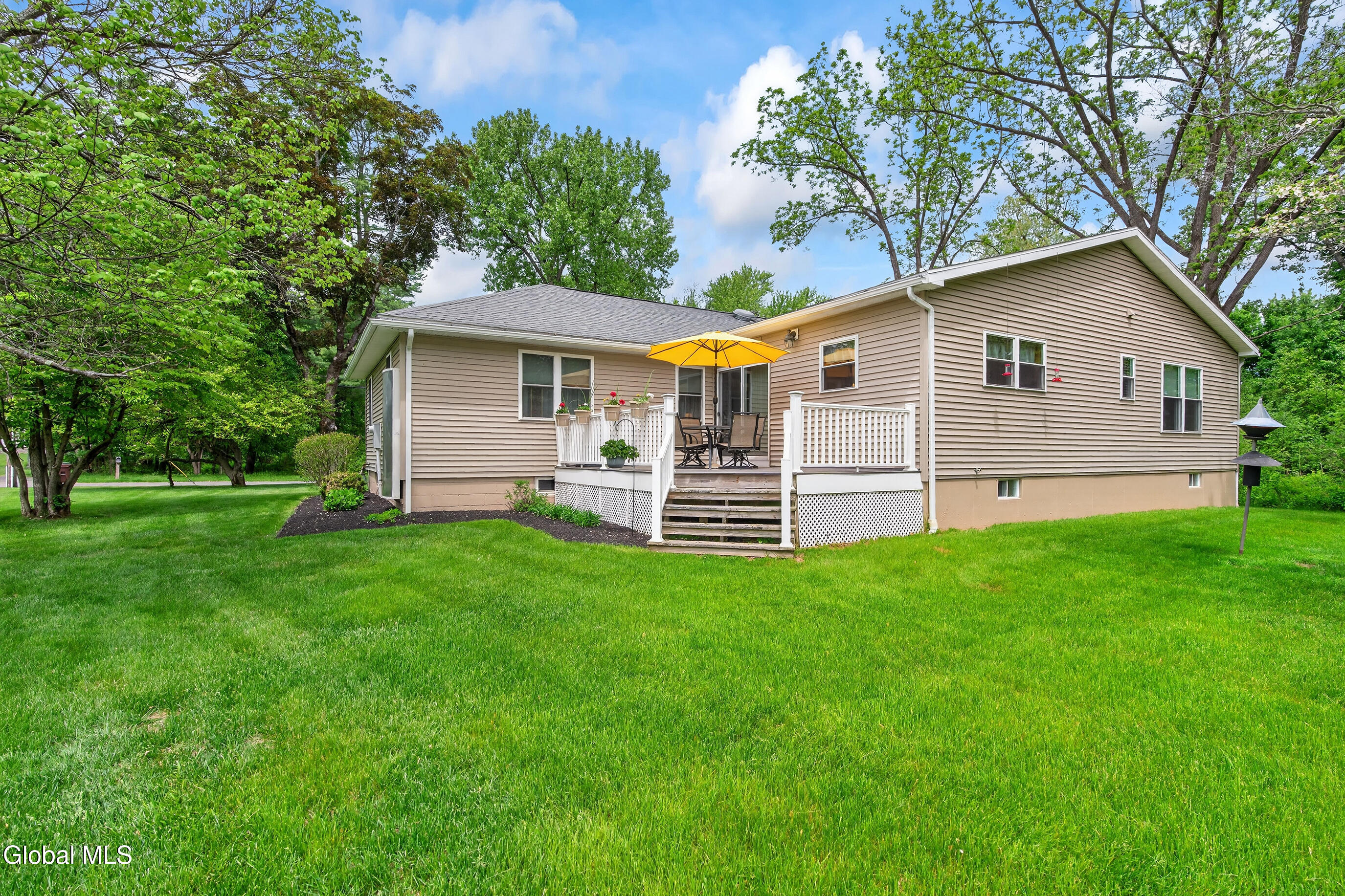 17 North Street Delmar NY 12054