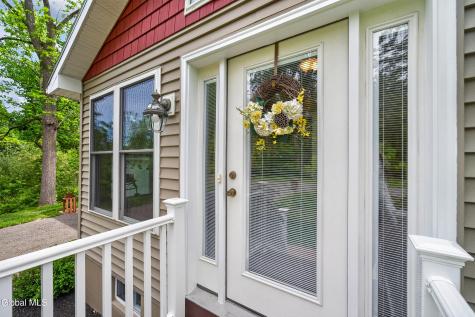 17 North Street Delmar NY 12054