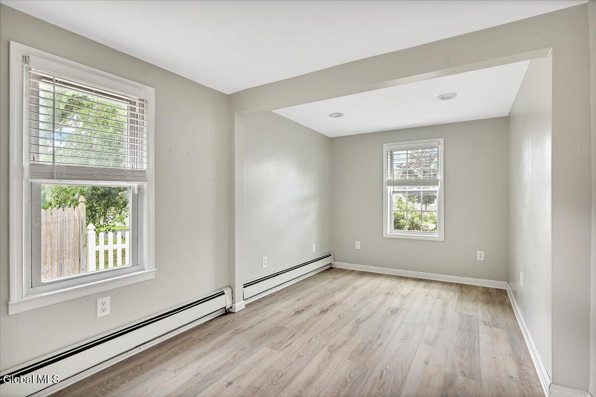 2872 Guilderland Avenue Rotterdam NY 12306