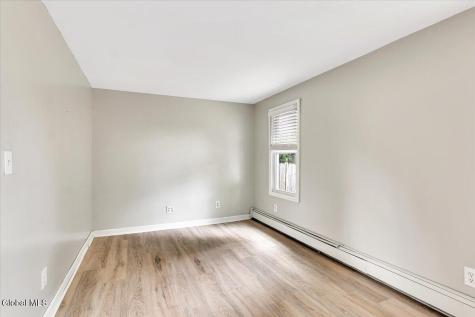 2872 Guilderland Avenue Rotterdam NY 12306
