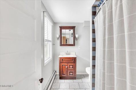 2872 Guilderland Avenue Rotterdam NY 12306