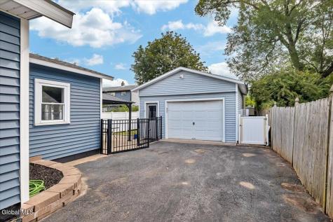 2872 Guilderland Avenue Rotterdam NY 12306