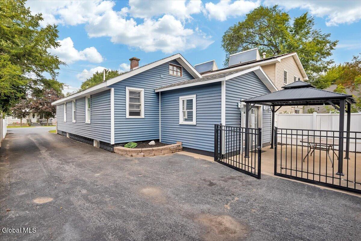 2872 Guilderland Avenue Rotterdam NY 12306