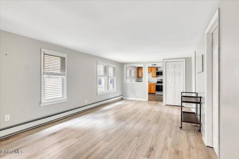 2872 Guilderland Avenue Rotterdam NY 12306